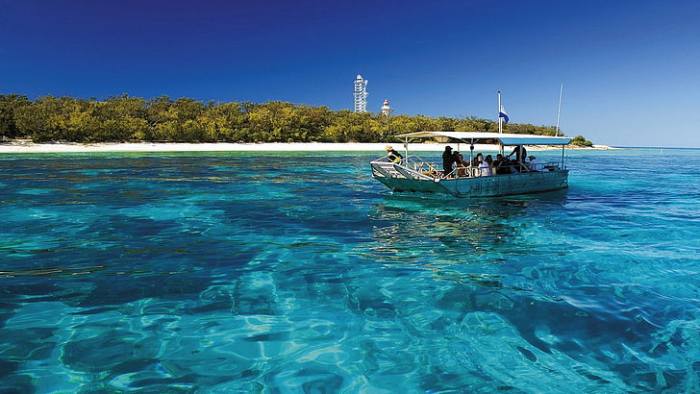 FRASER ISLAND TOUR PACKAGE..