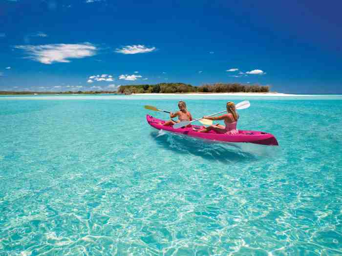 FRASER ISLAND TOUR PACKAGE.
